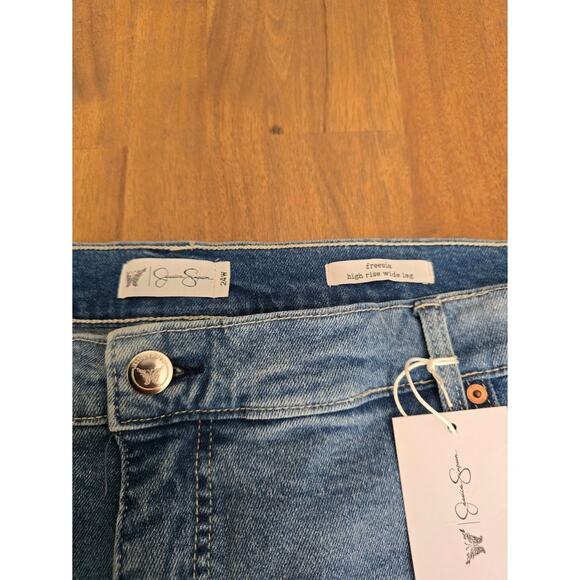 Jessica Simpson Women's Plus Freesia Wide Leg Jeans, 32" Inseam, Size 24W - Picture 5 of 8